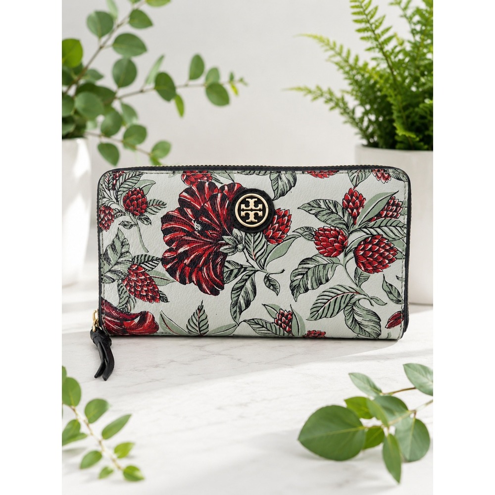 W285 Tory Burch Kerrington Continental zip wallet